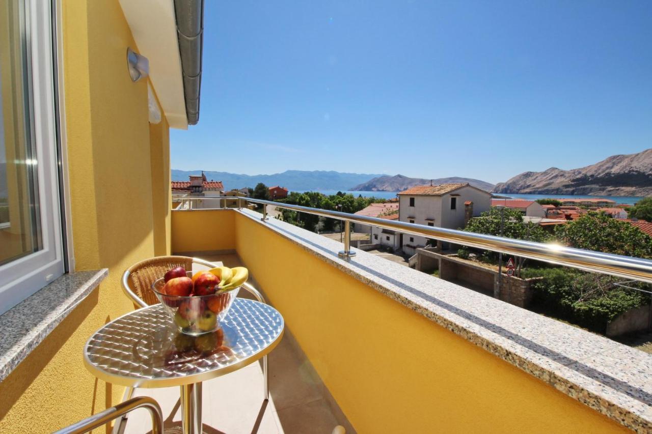 Apartments With A Parking Space Baska, Krk - 18716 Екстериор снимка