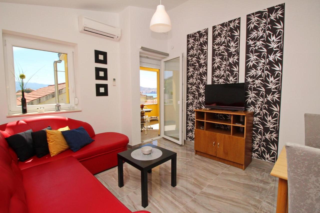 Apartments With A Parking Space Baska, Krk - 18716 Екстериор снимка