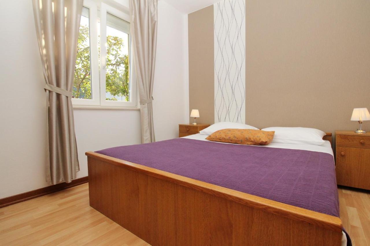 Apartments With A Parking Space Baska, Krk - 18716 Екстериор снимка